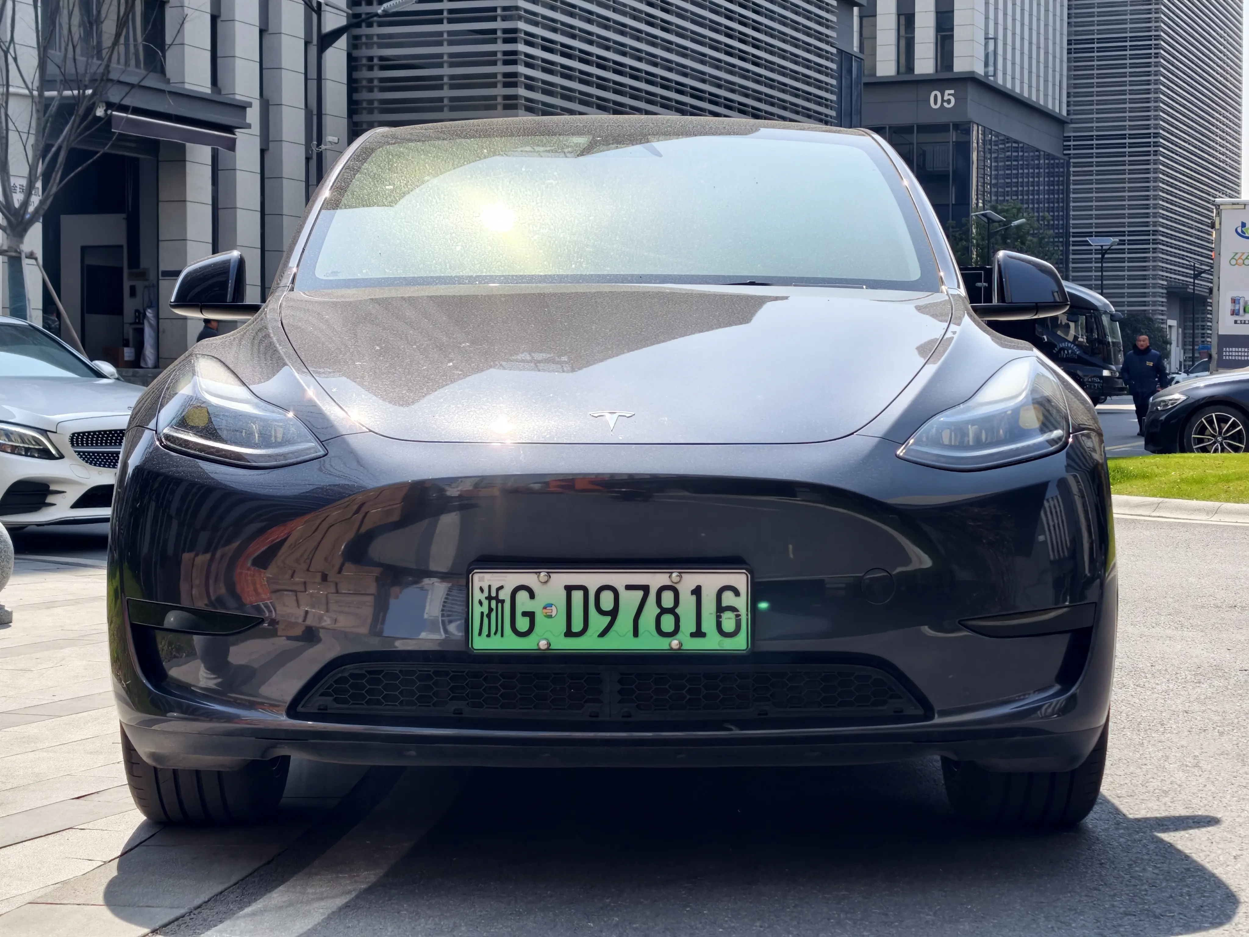 Tesla Model Y  из Китая