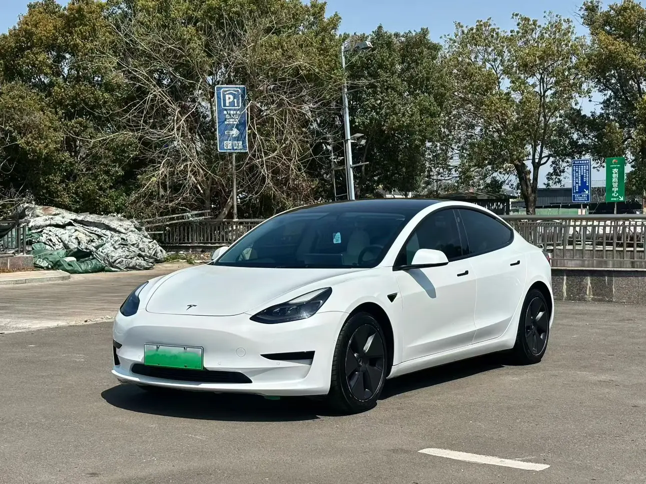 Tesla Model 3  из Китая