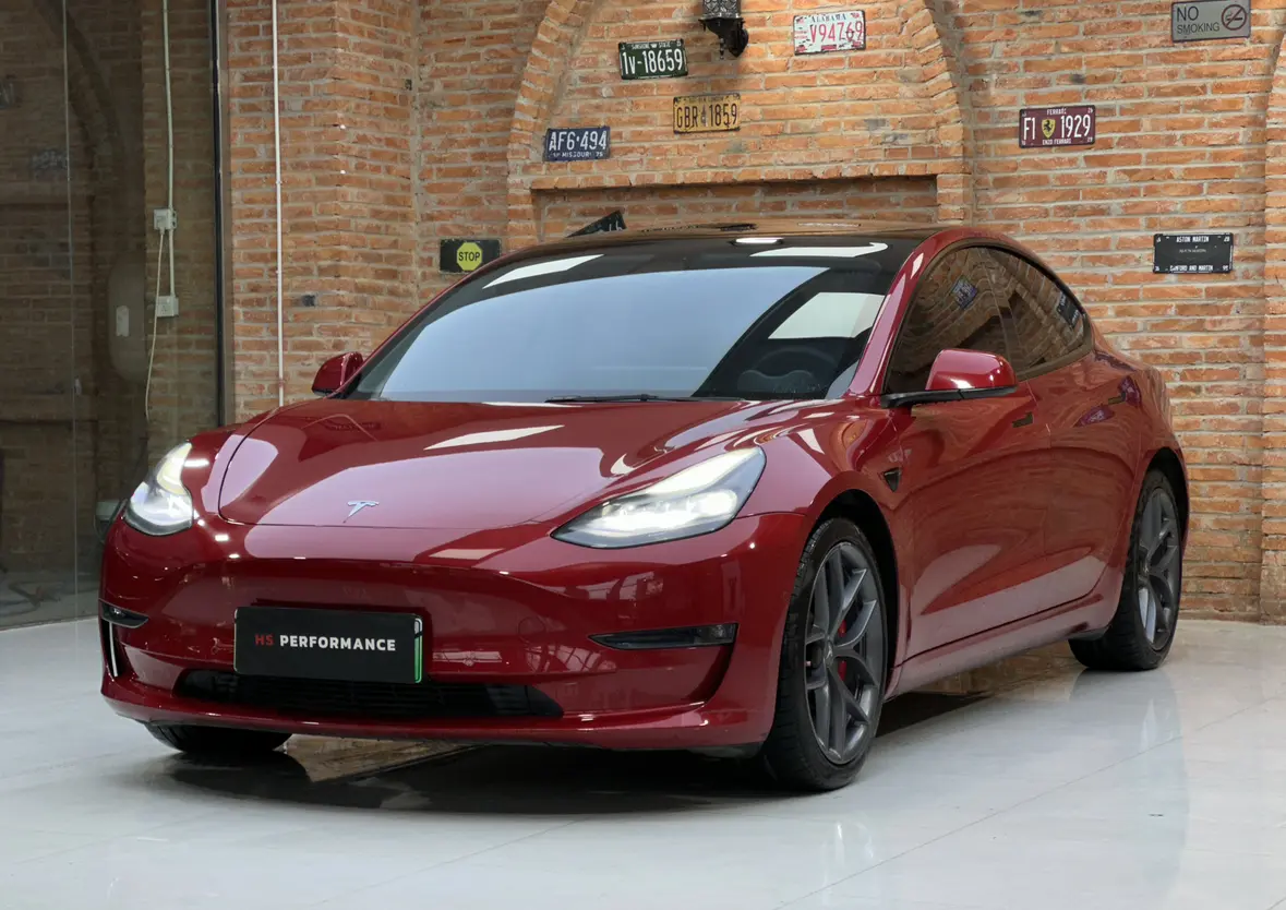 Tesla Model 3  из Китая