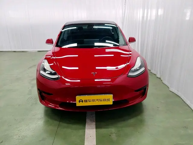 Tesla Model 3  из Китая