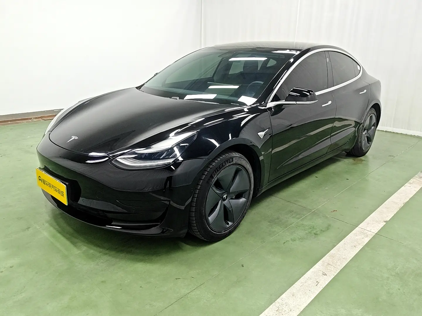 Tesla Model 3  из Китая