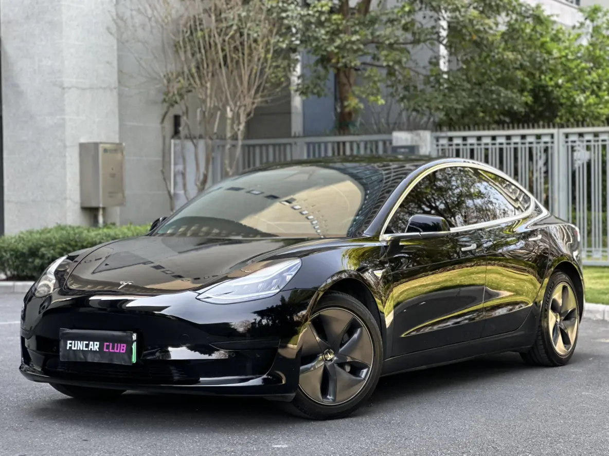 Tesla Model 3  из Китая