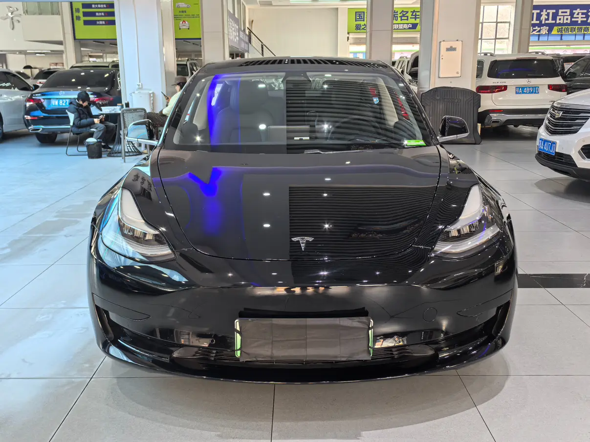 Tesla Model 3  из Китая