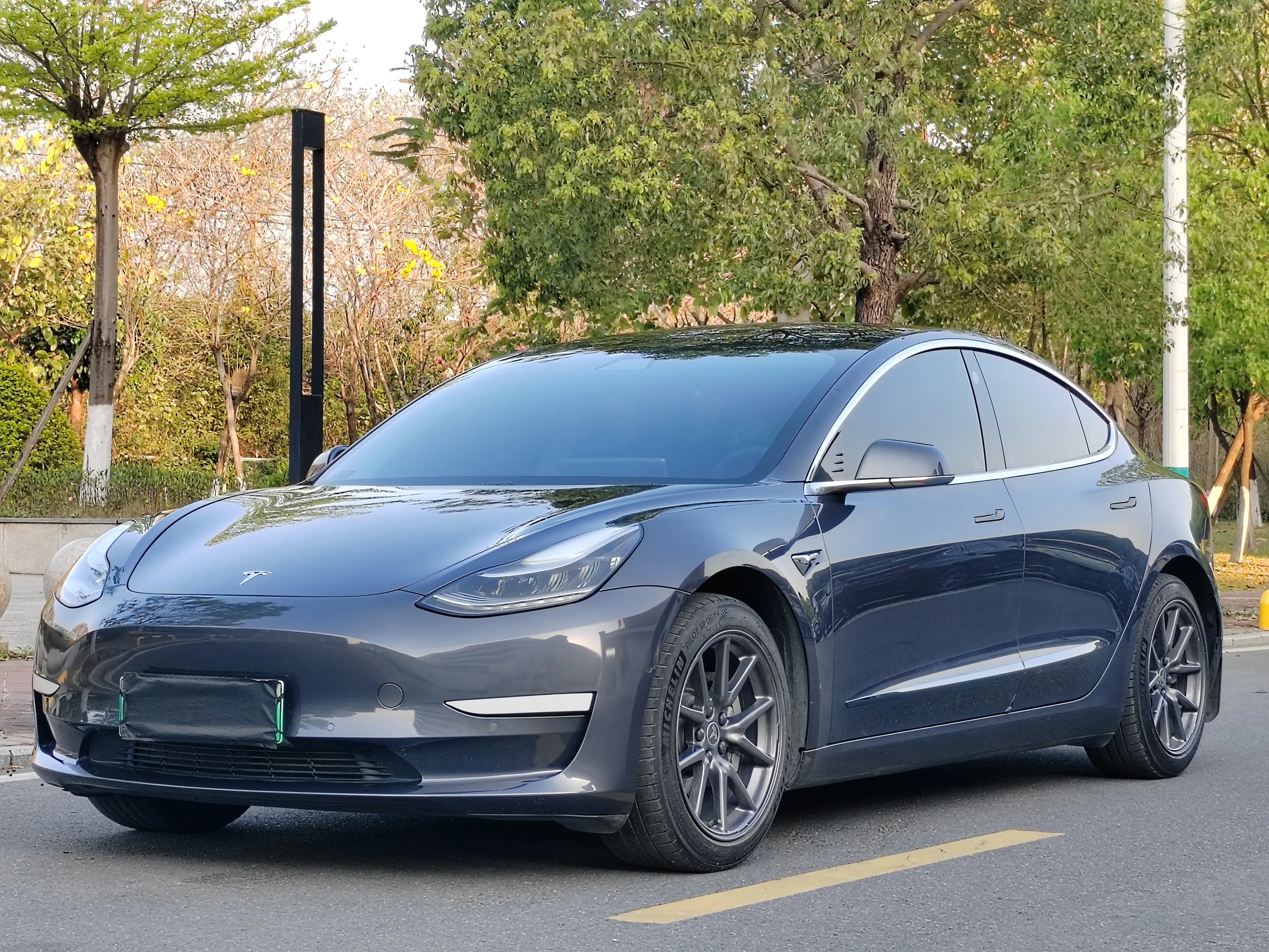 Tesla Model 3  из Китая