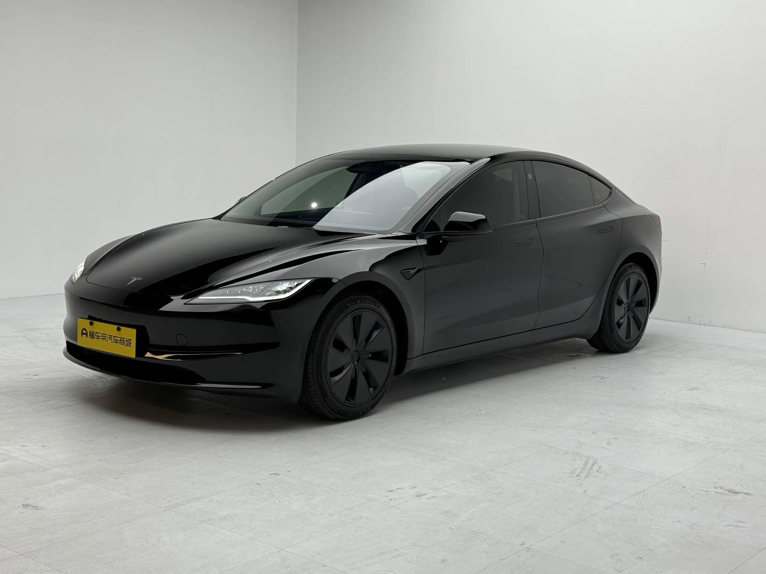 Tesla Model 3  из Китая