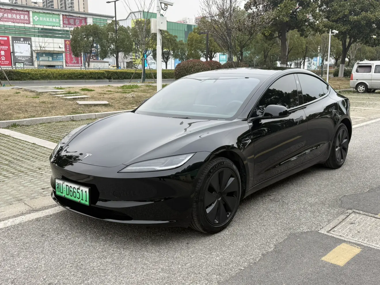 Tesla Model 3  из Китая