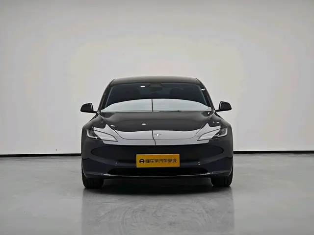 Tesla Model 3  из Китая