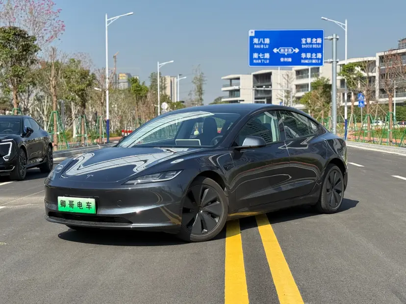 Tesla Model 3  из Китая