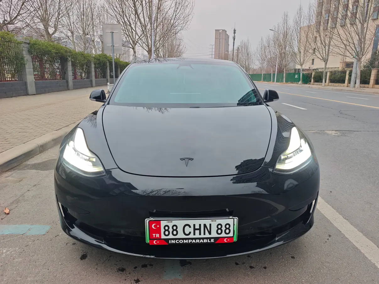 Tesla Model 3  из Китая