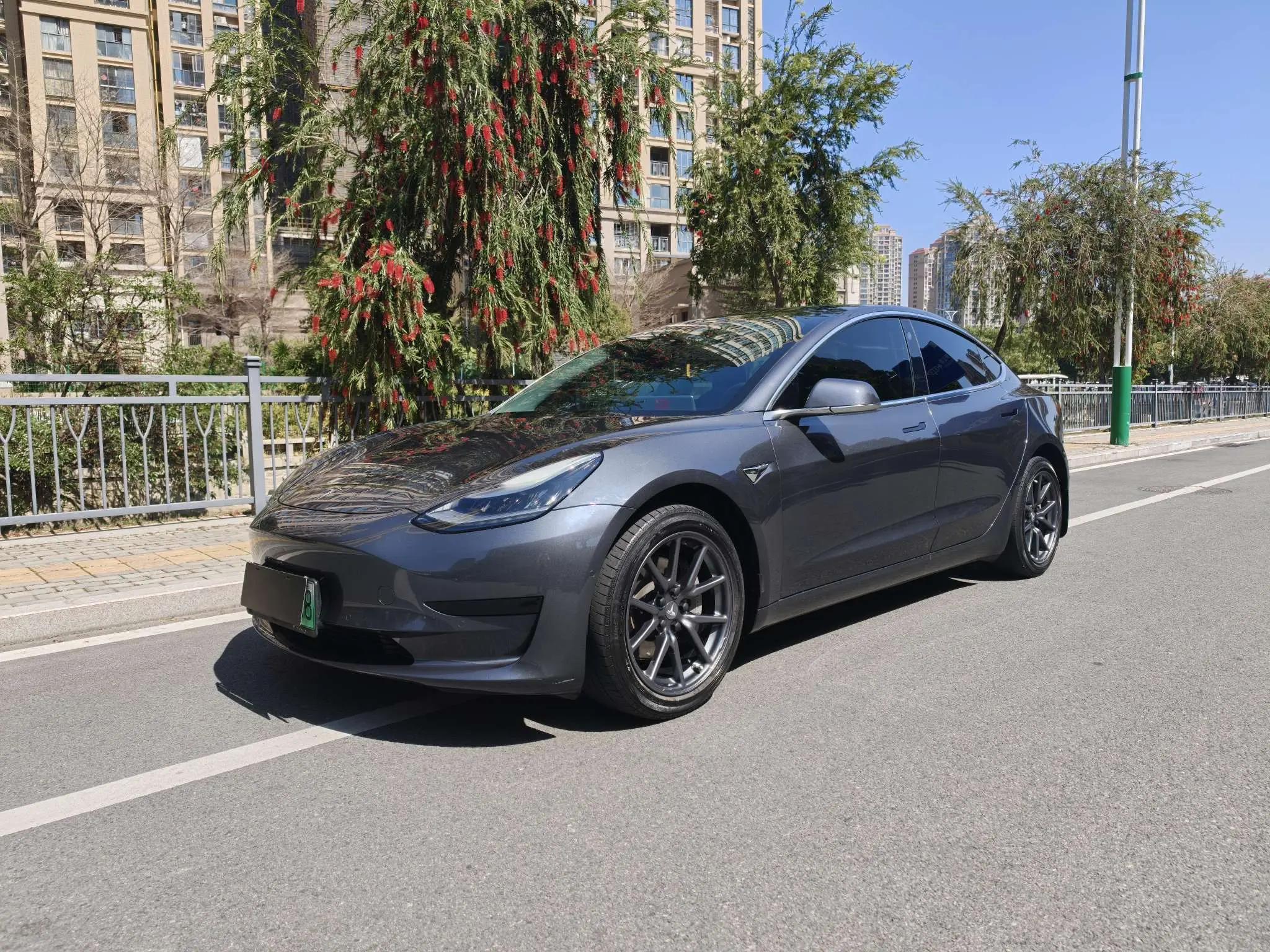 Tesla Model 3  из Китая