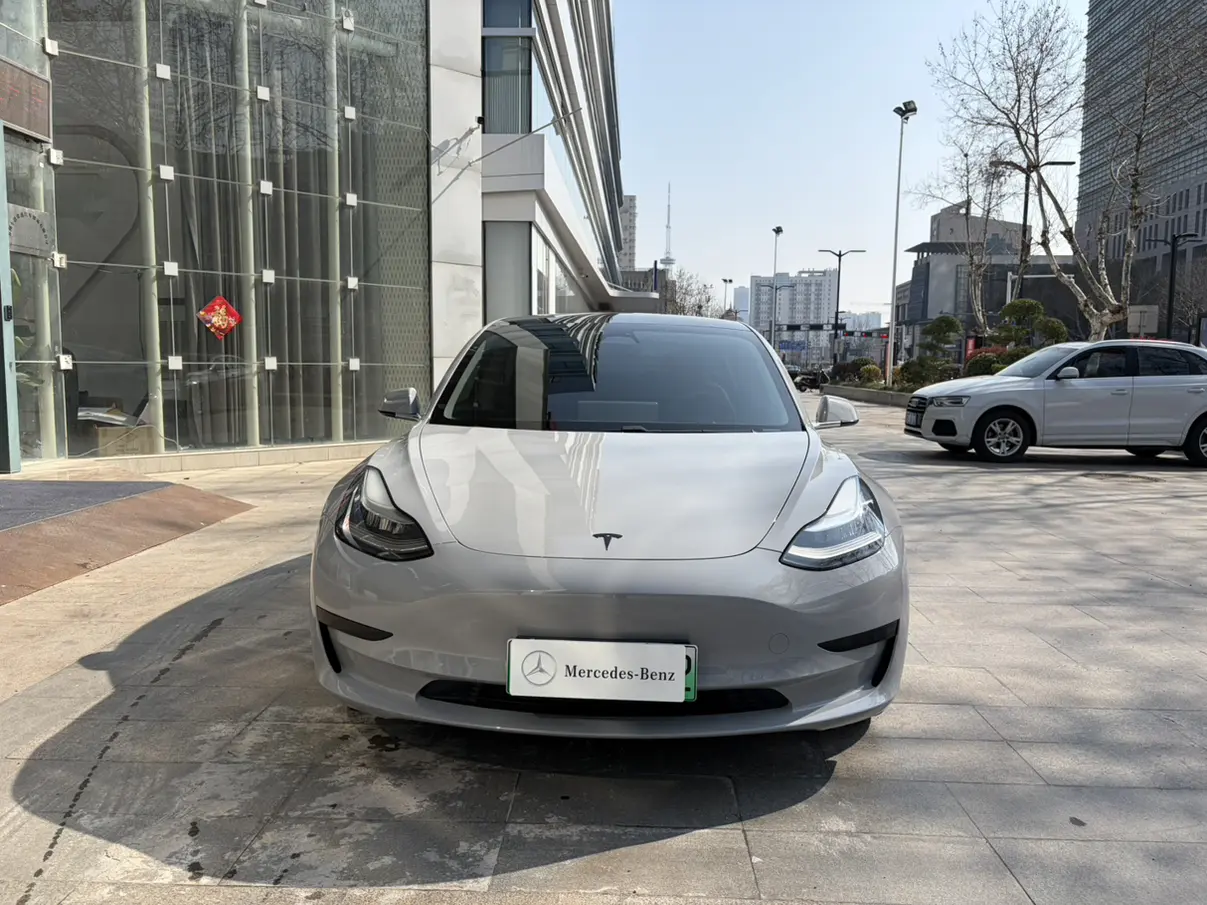 Tesla Model 3  из Китая