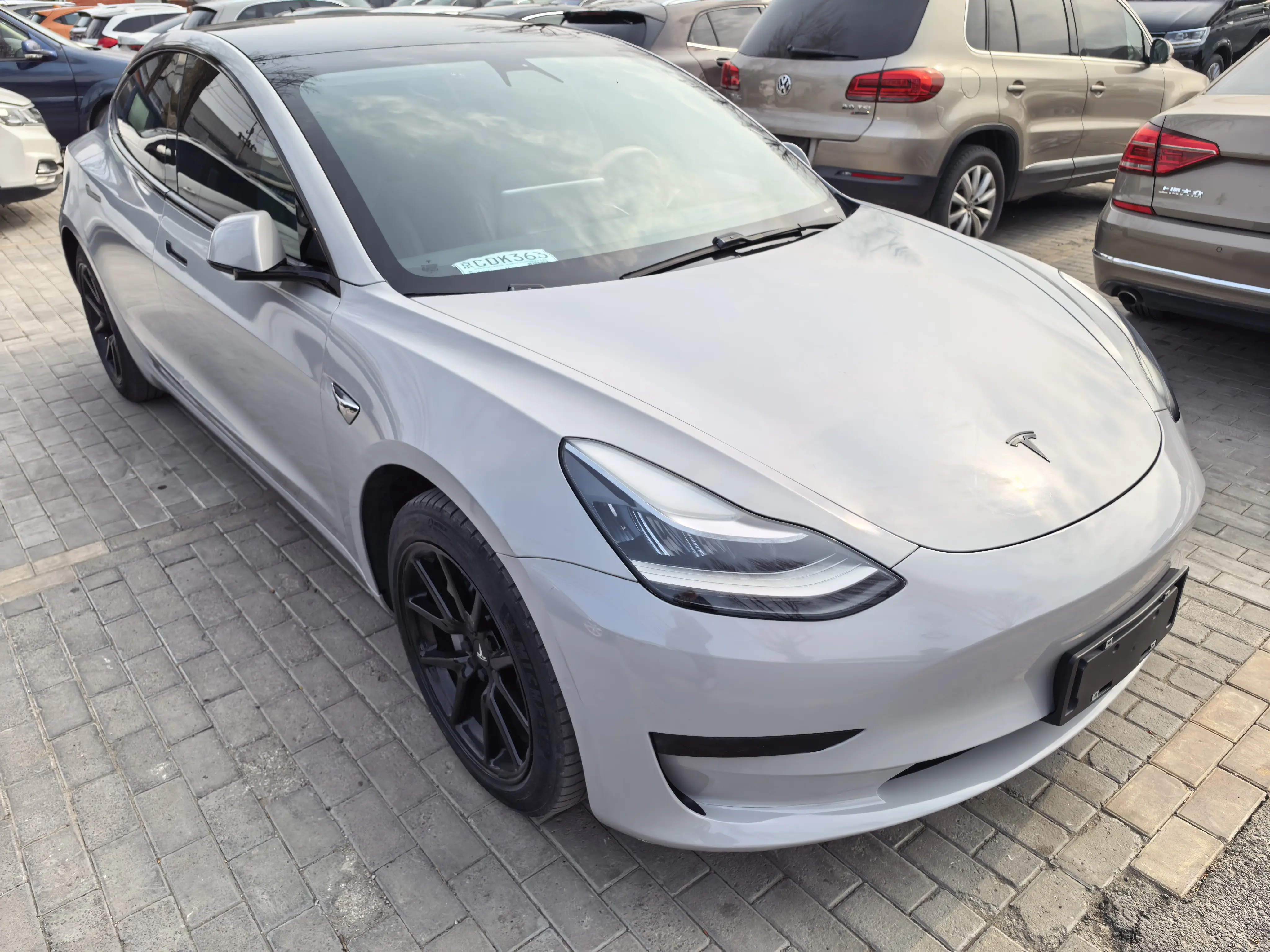 Tesla Model 3  из Китая