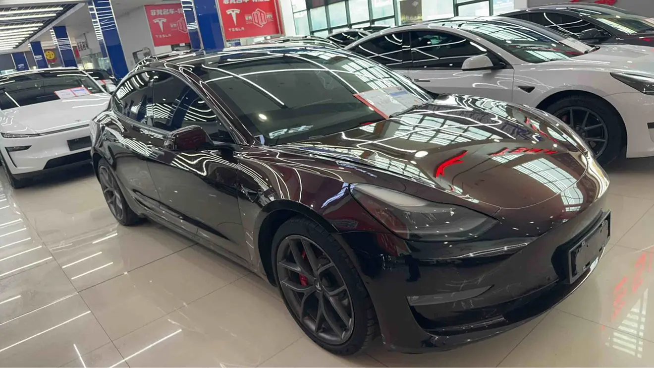 Tesla Model 3  из Китая