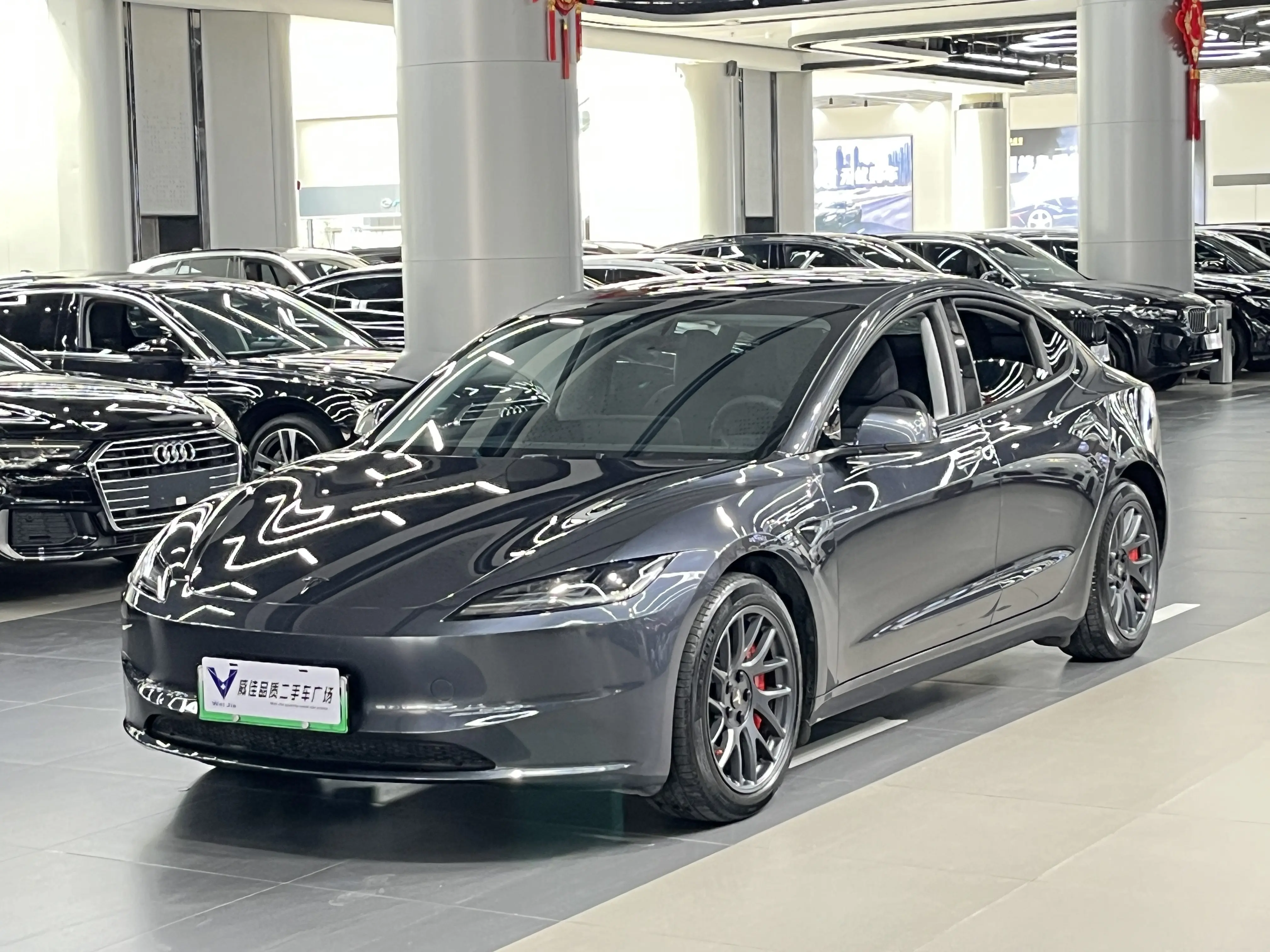 Tesla Model 3  из Китая