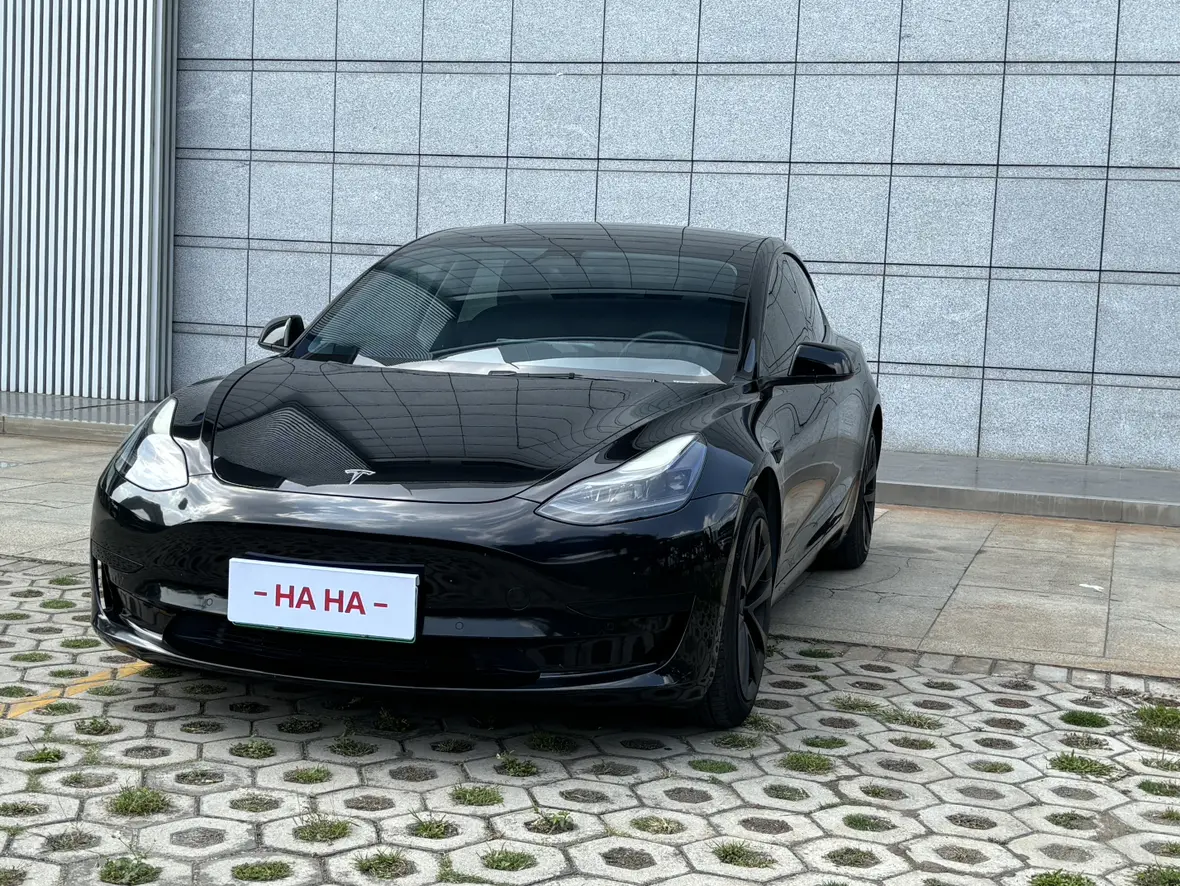 Tesla Model 3  из Китая