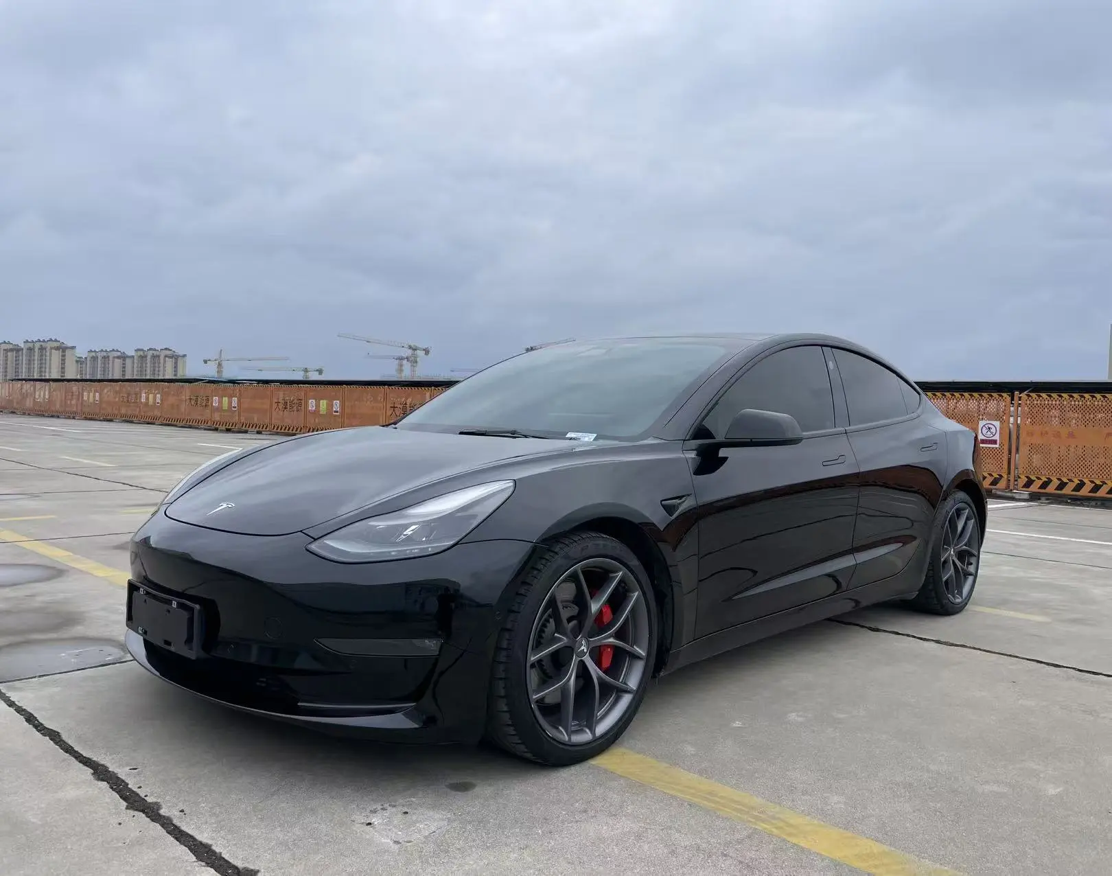 Tesla Model 3  из Китая