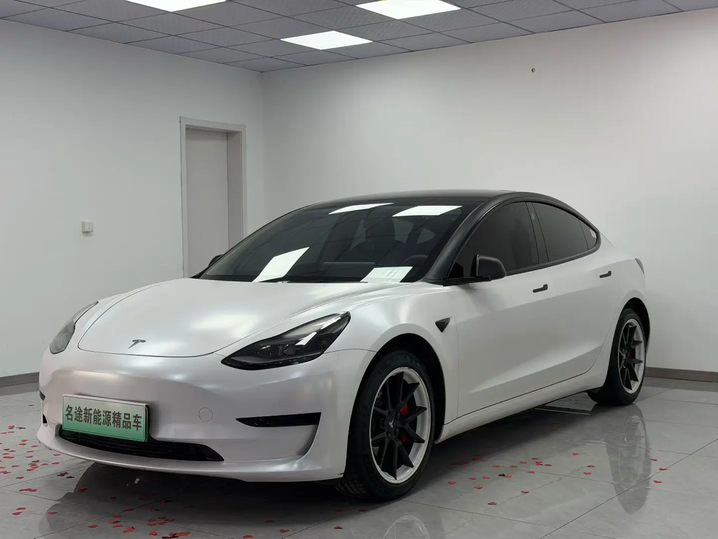 Tesla Model 3  из Китая