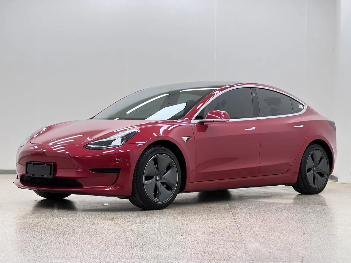 Tesla Model 3  из Китая