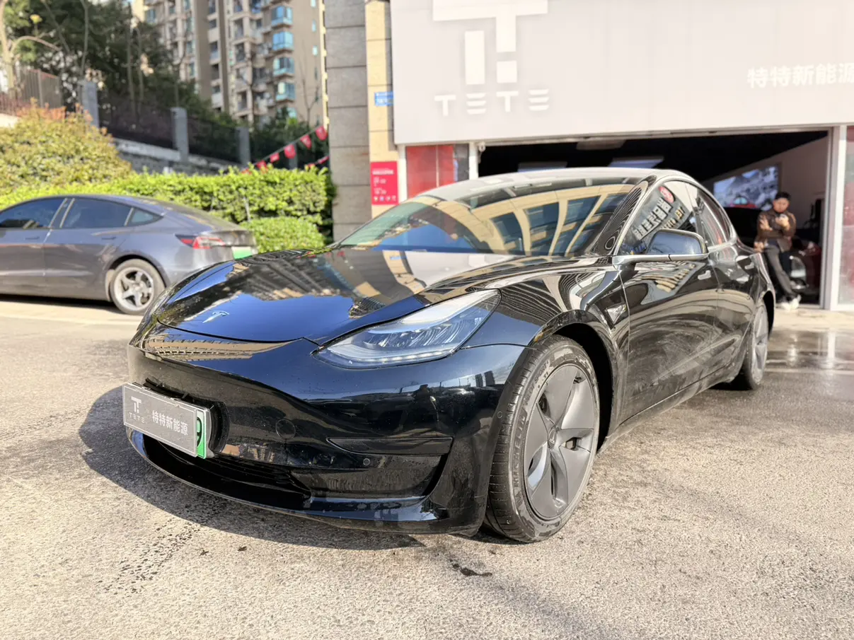 Tesla Model 3  из Китая