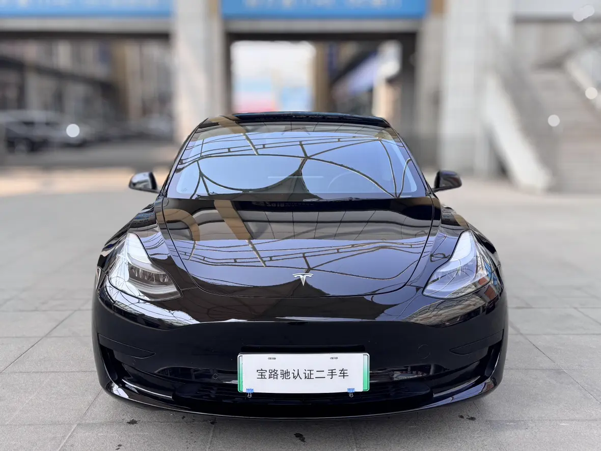 Tesla Model 3  из Китая