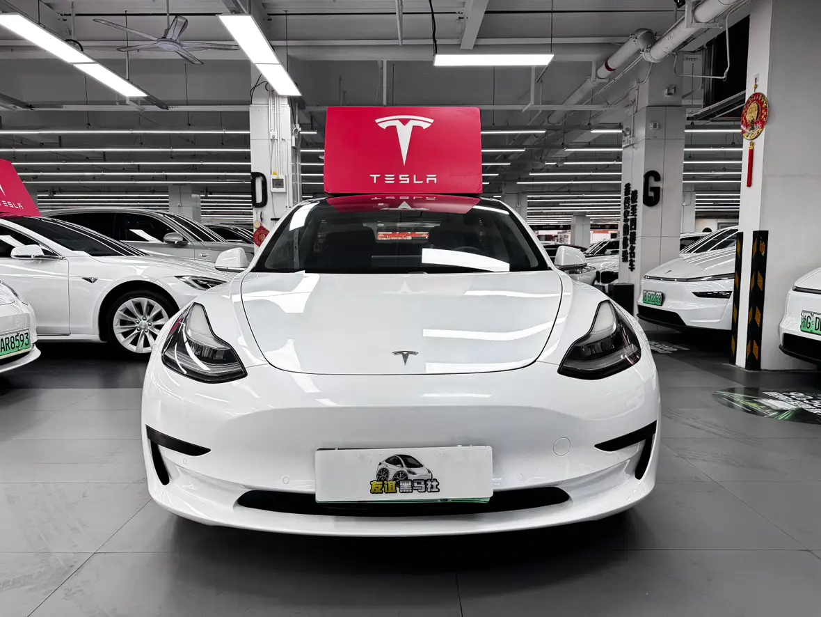 Tesla Model 3  из Китая