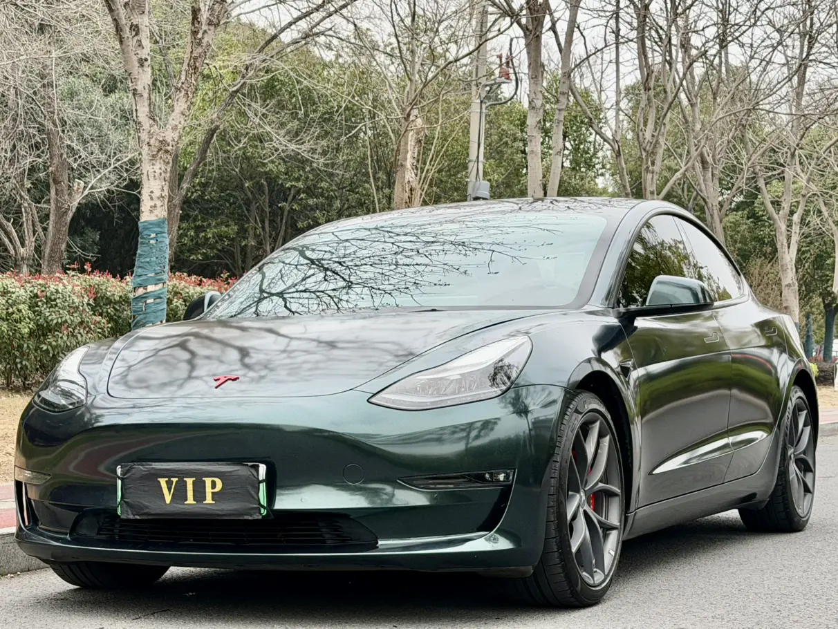 Tesla Model 3  из Китая