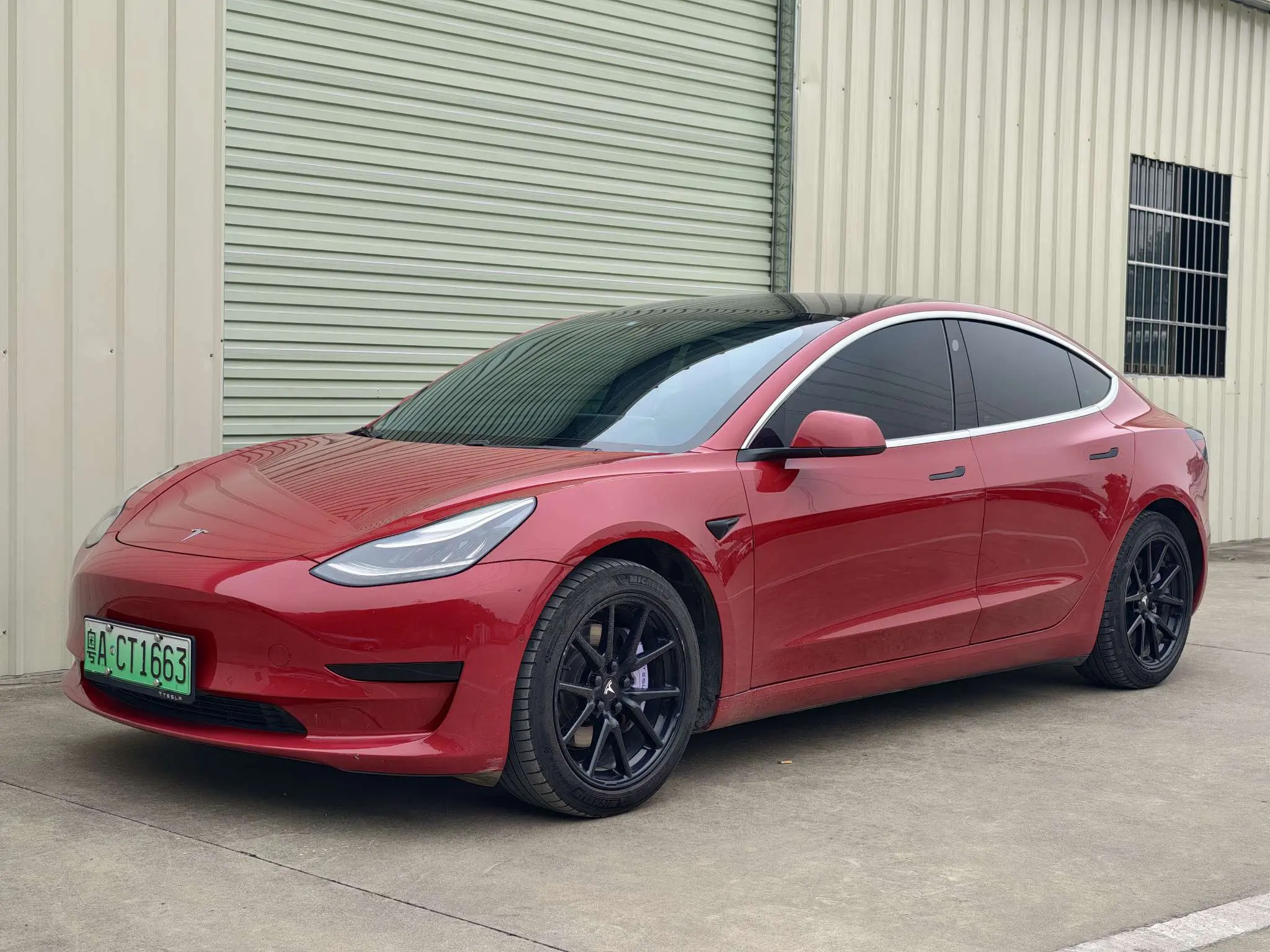 Tesla Model 3  из Китая