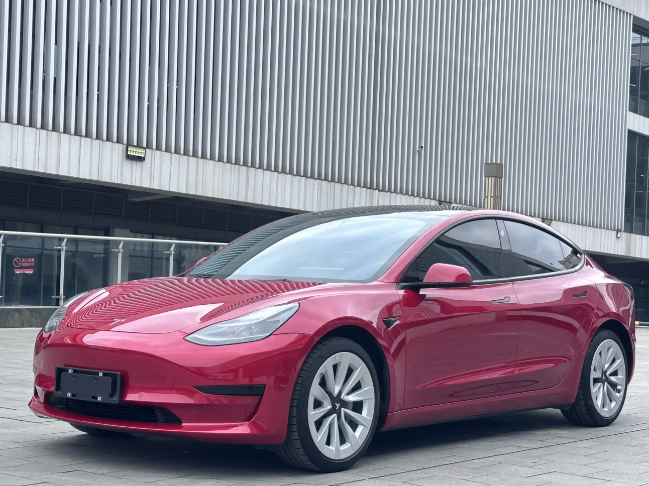 Tesla Model 3  из Китая
