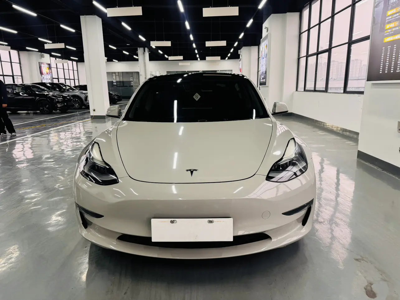 Tesla Model 3  из Китая