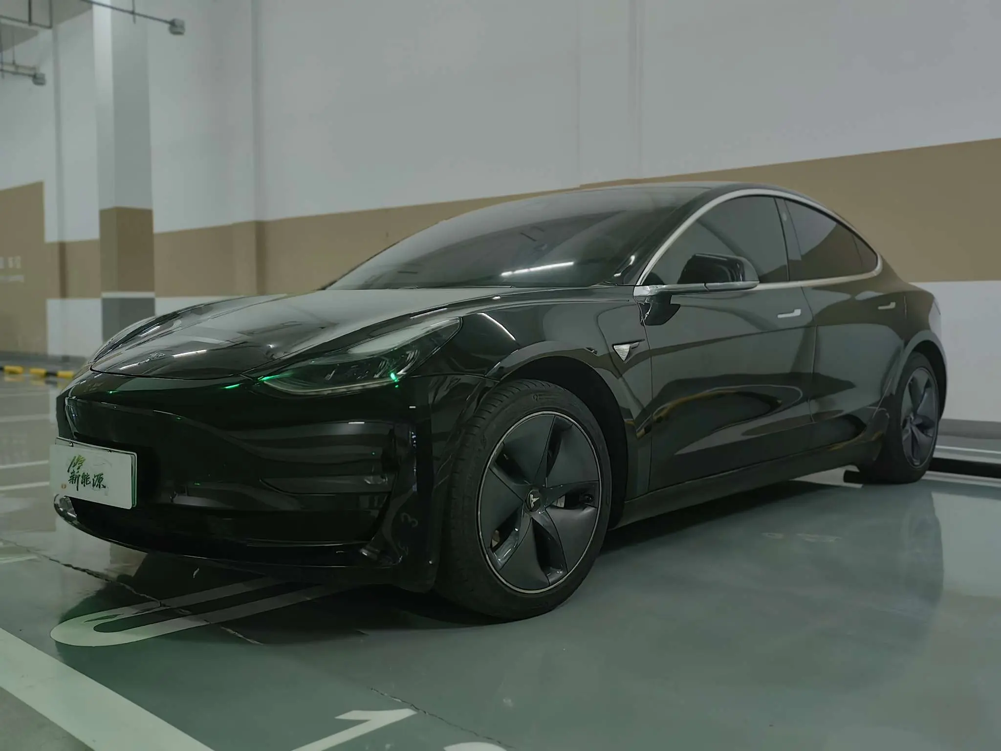 Tesla Model 3  из Китая