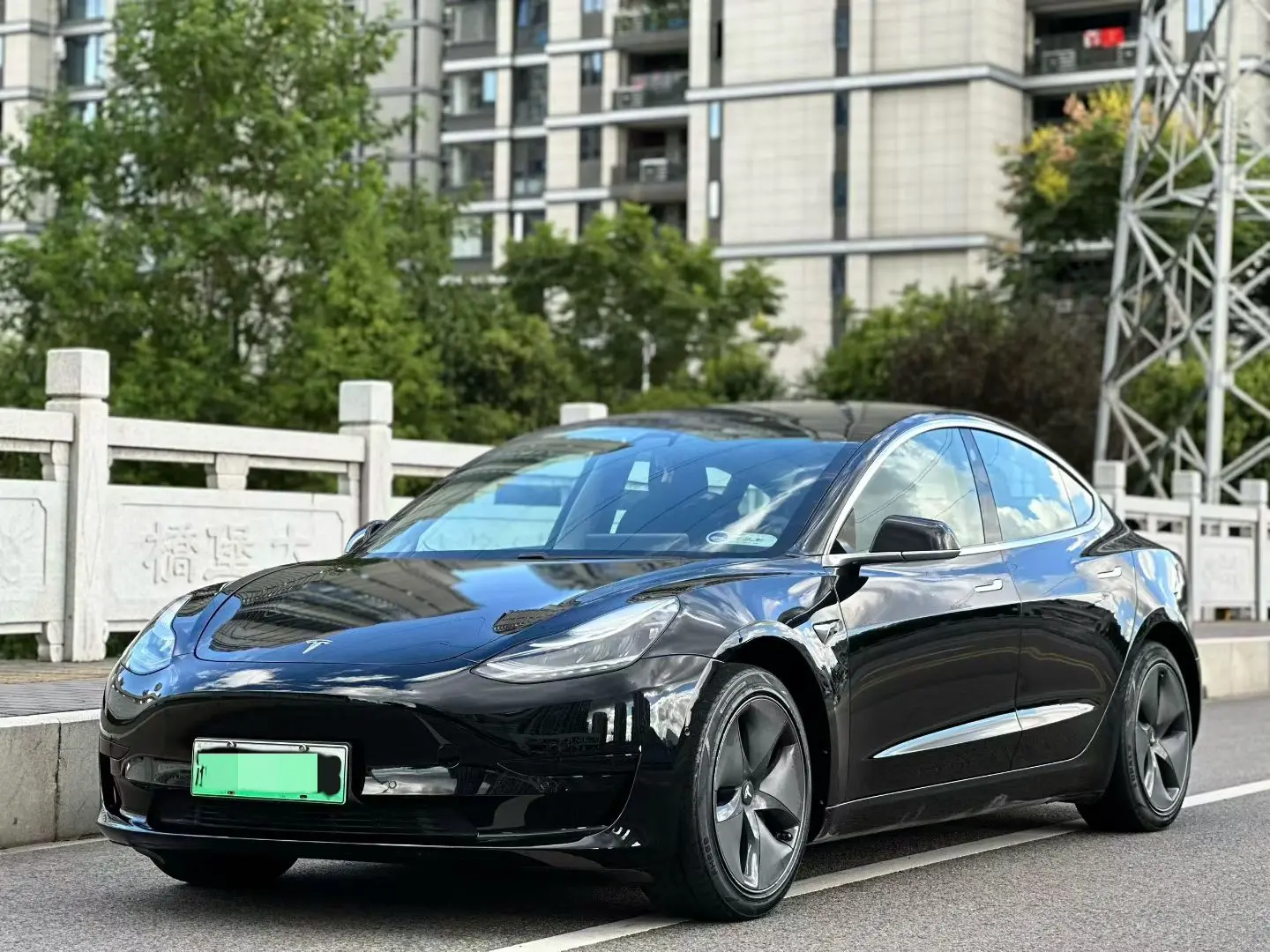 Tesla Model 3  из Китая
