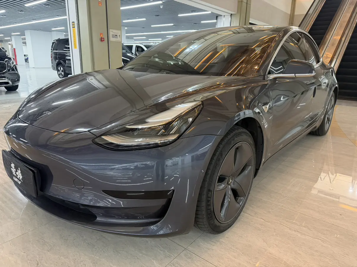 Tesla Model 3  из Китая