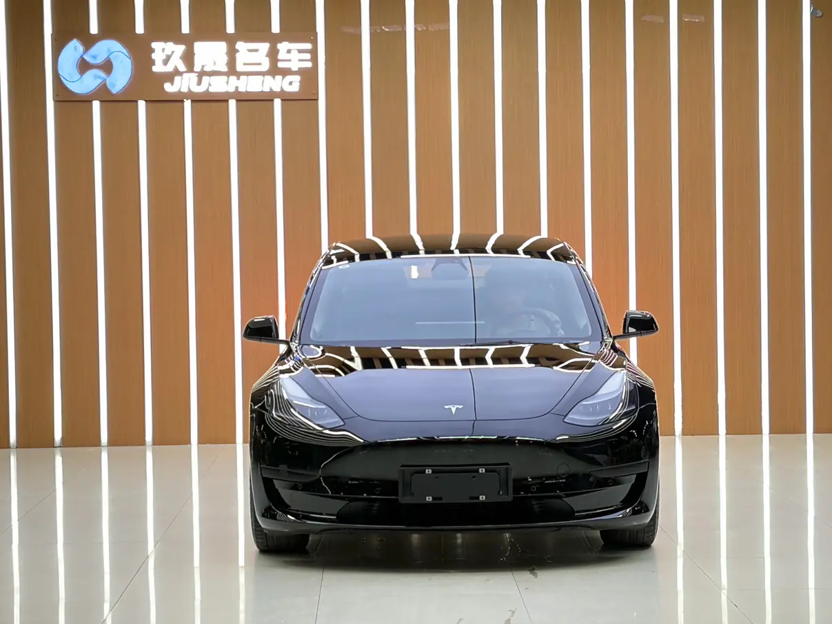 Tesla Model 3  из Китая