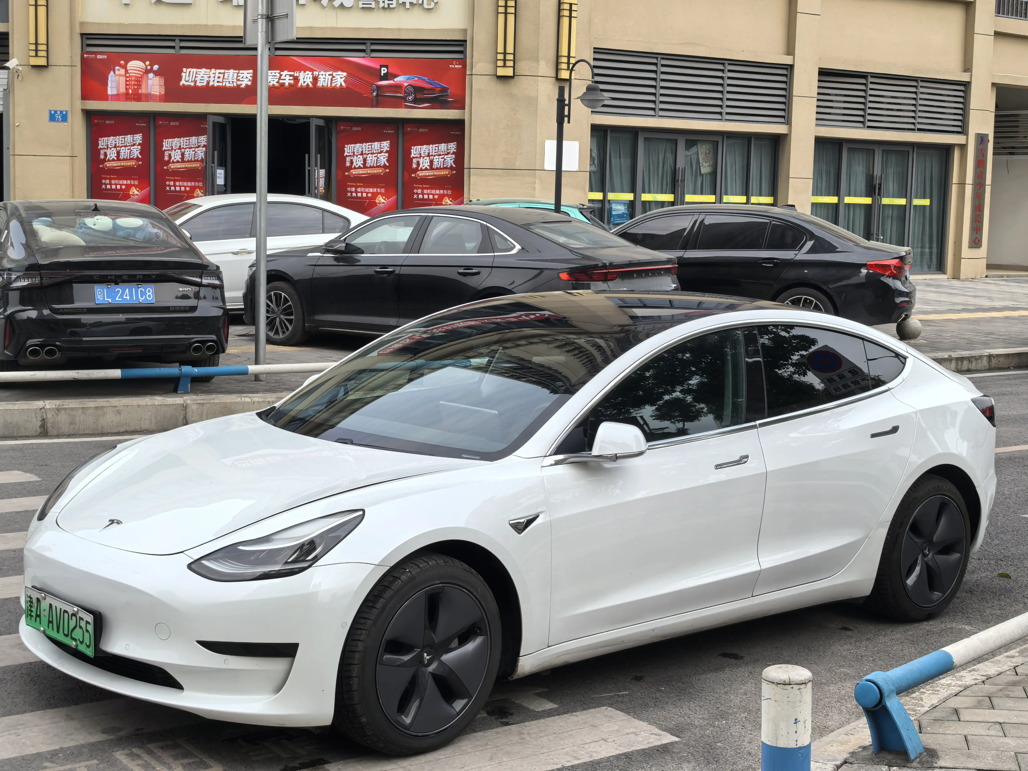 Tesla Model 3  из Китая