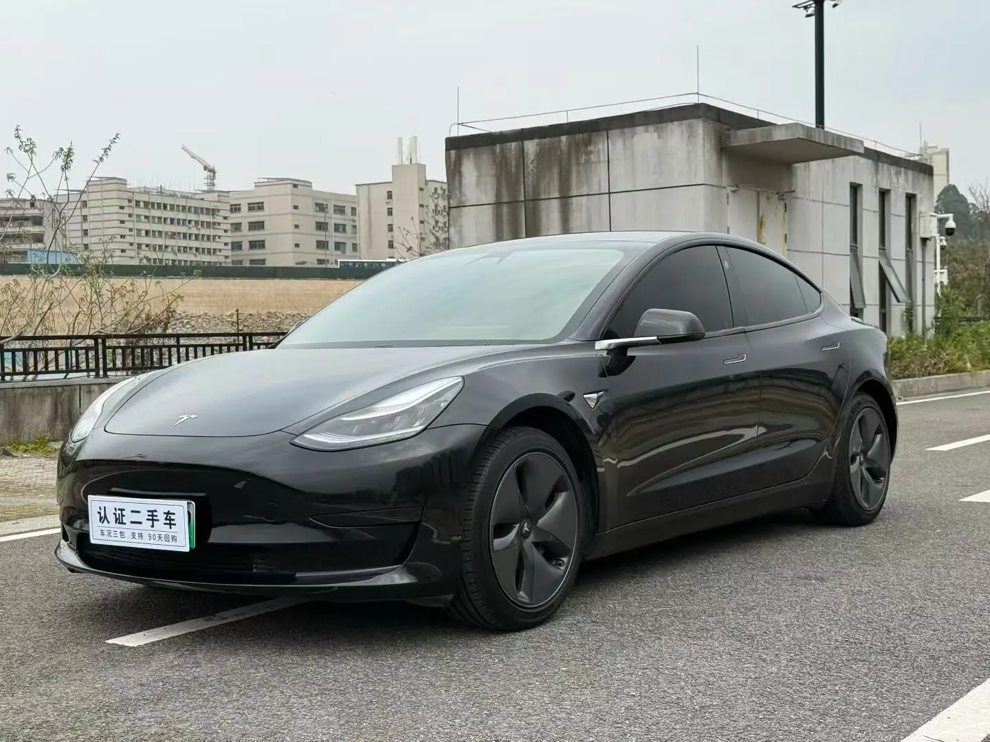 Tesla Model 3  из Китая