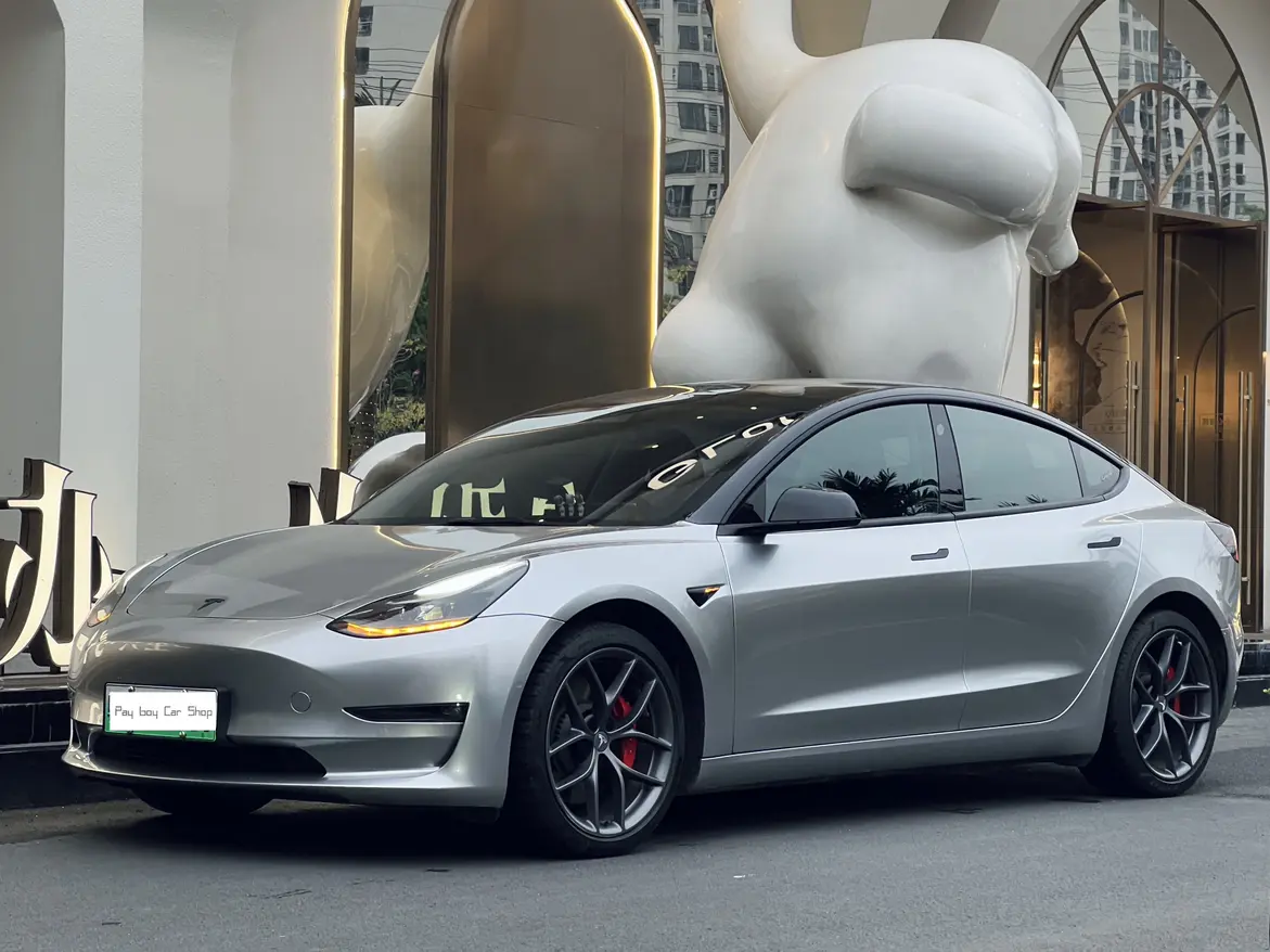 Tesla Model 3  из Китая