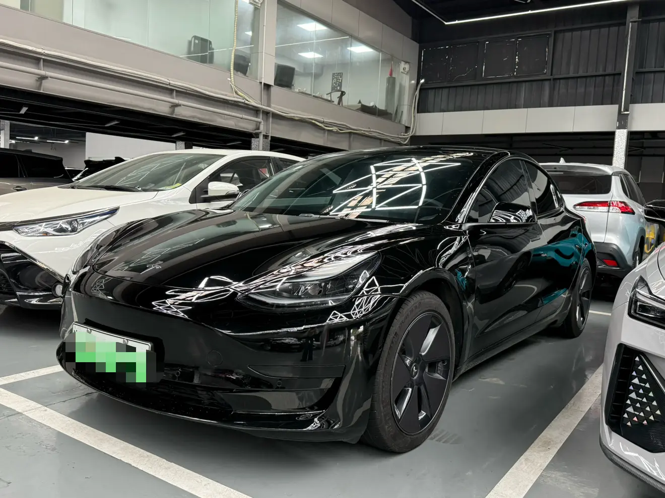 Tesla Model 3  из Китая