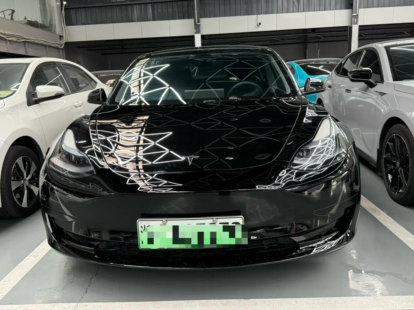 Tesla Model 3  из Китая