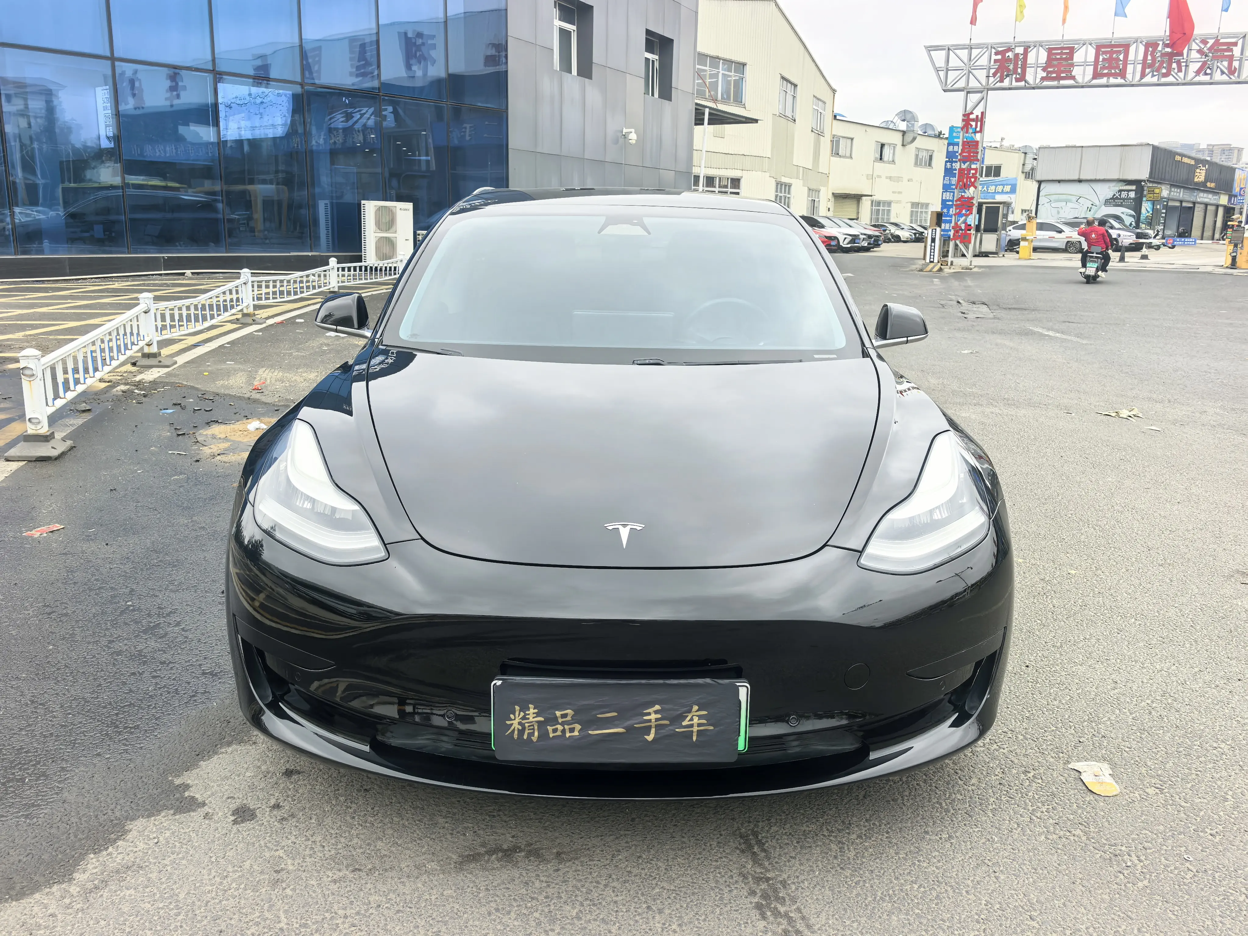 Tesla Model 3  из Китая