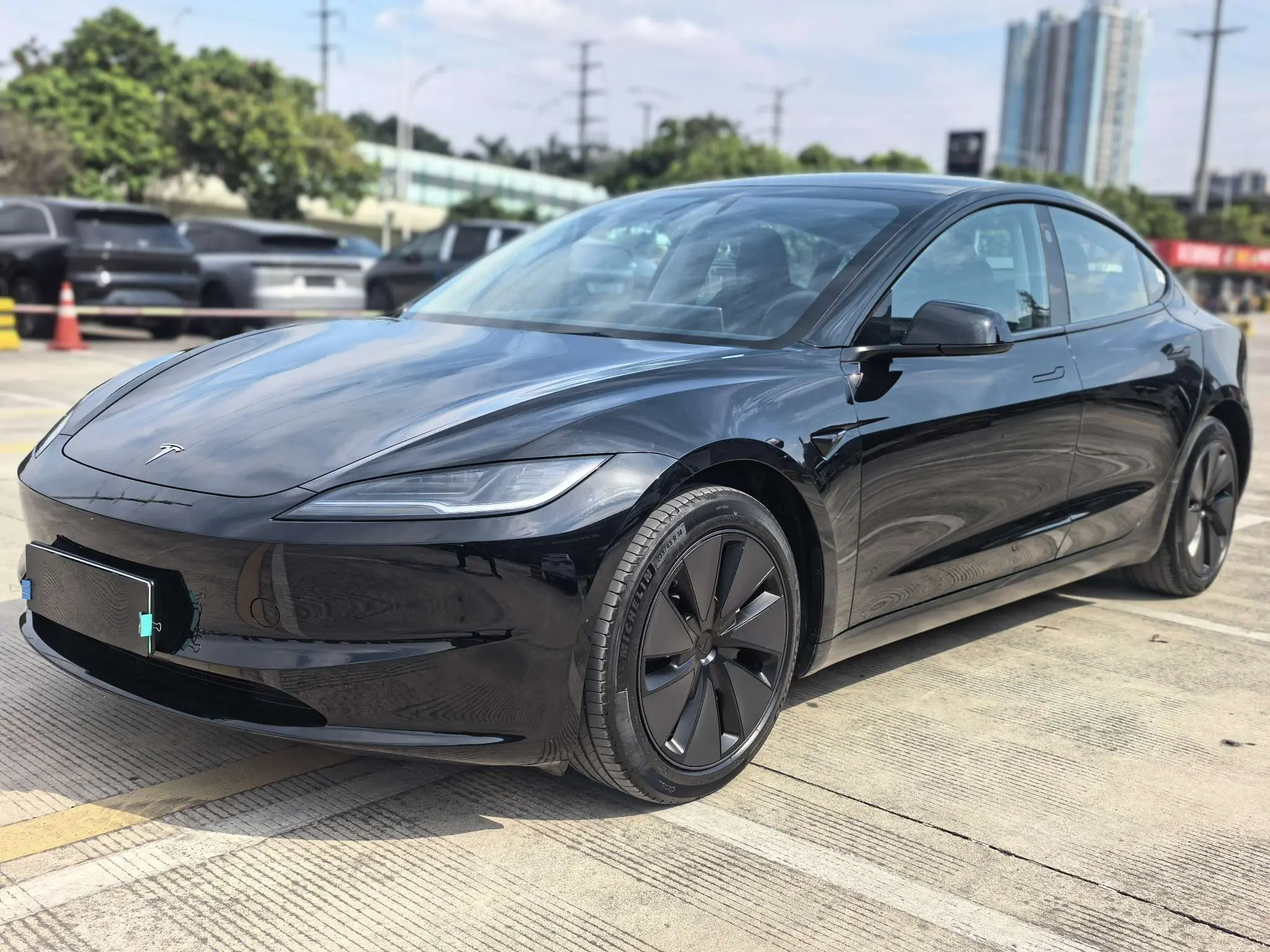 Tesla Model 3  из Китая