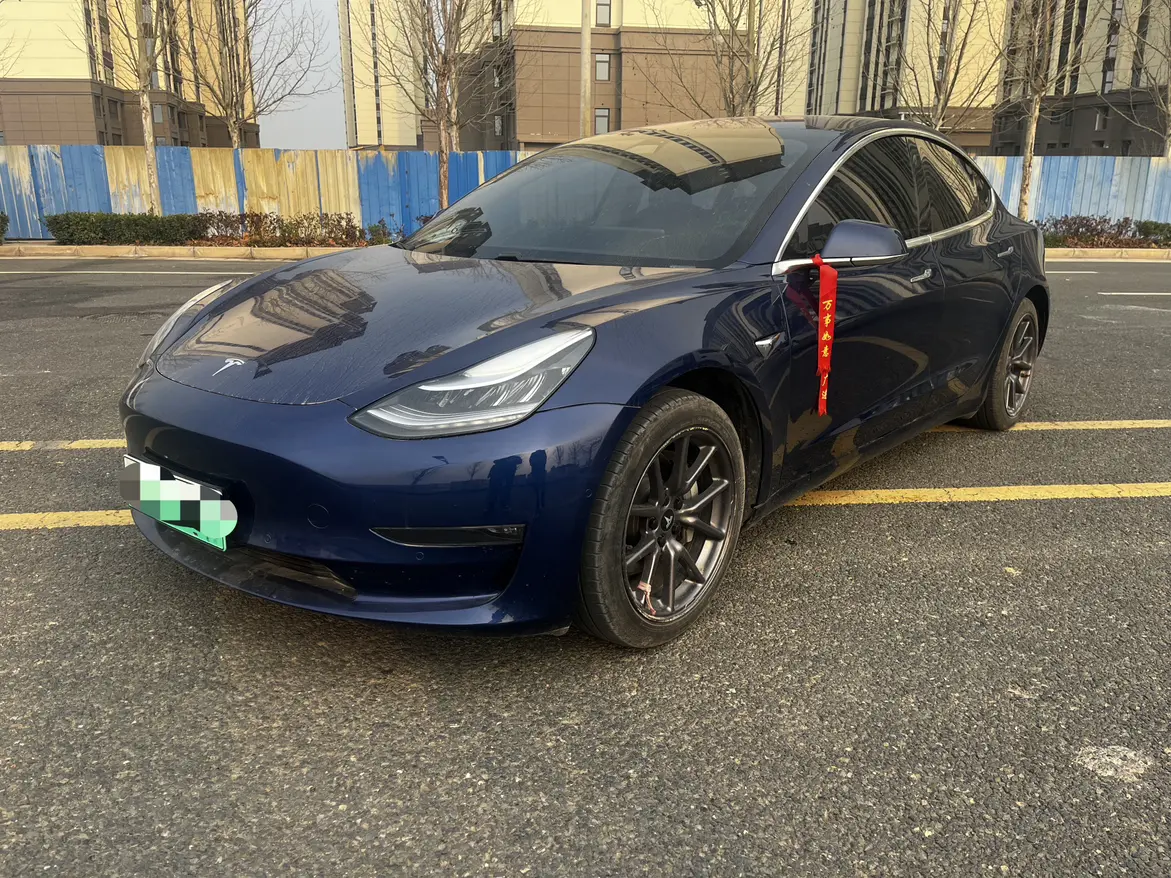 Tesla Model 3  из Китая