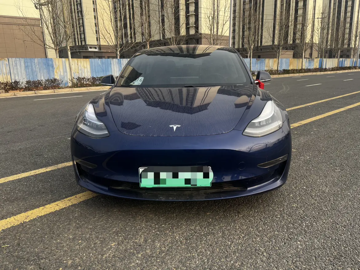 Tesla Model 3  из Китая