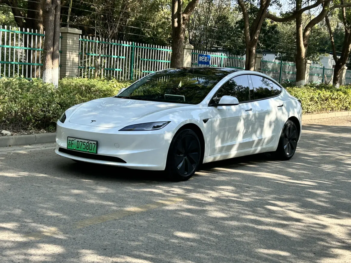 Tesla Model 3  из Китая