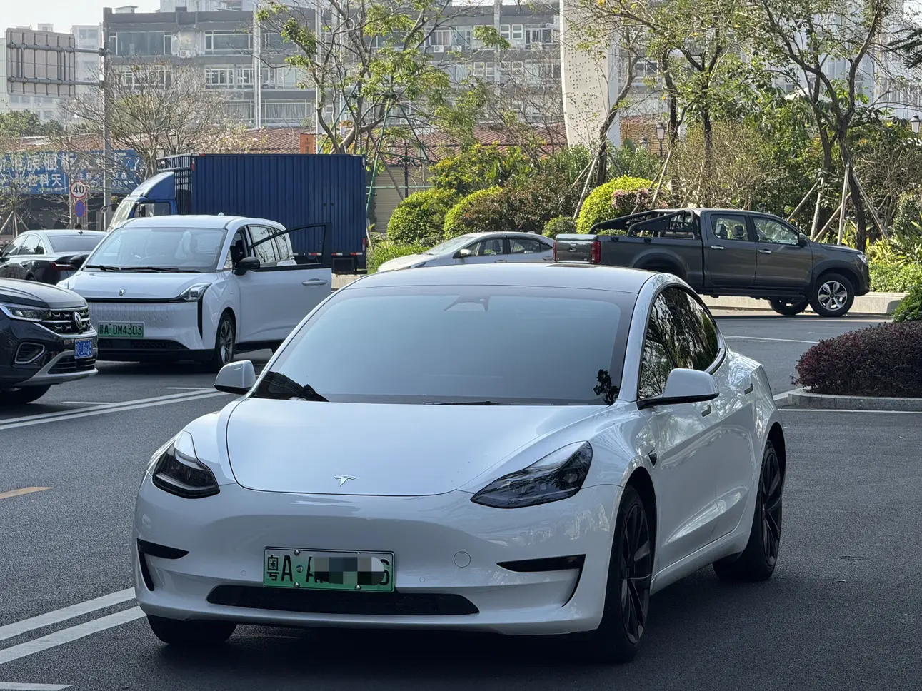 Tesla Model 3  из Китая