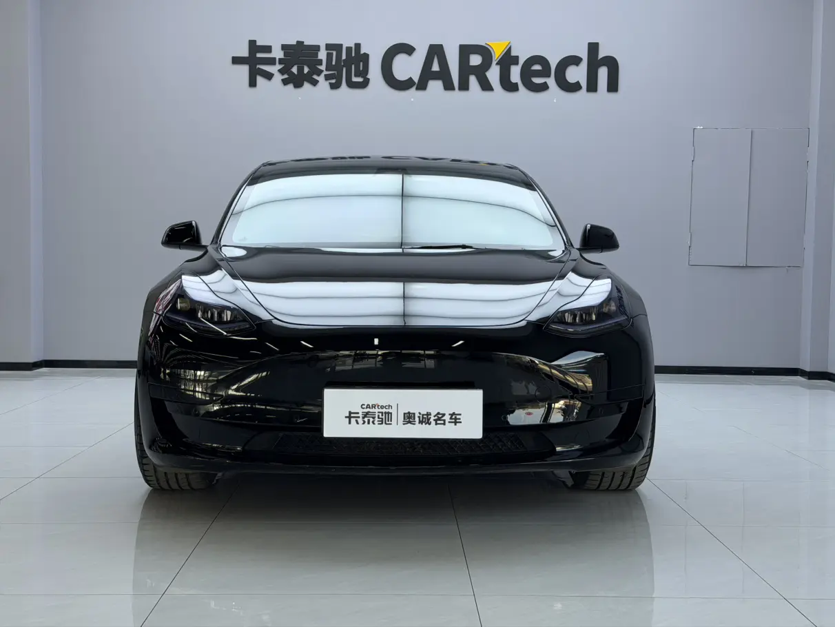 Tesla Model 3  из Китая