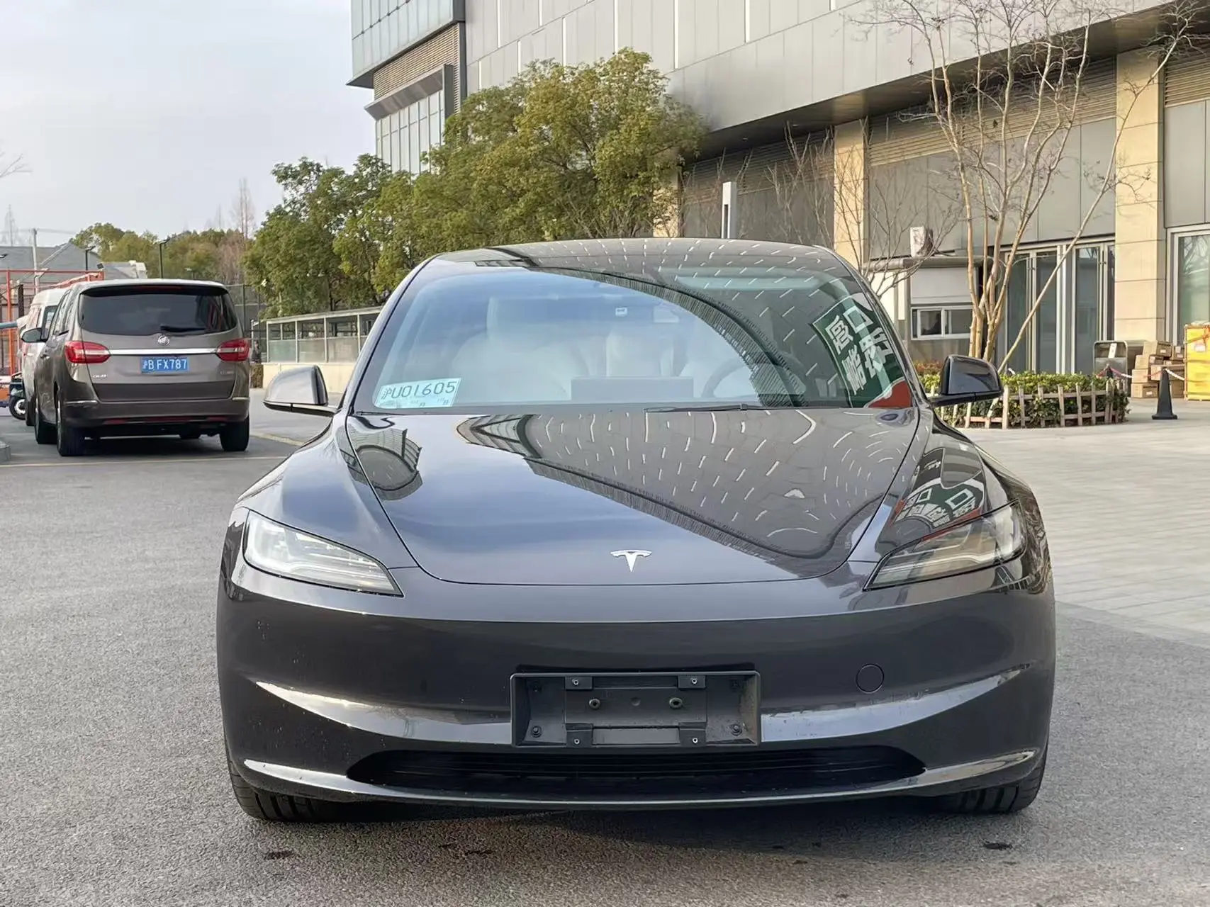 Tesla Model 3  из Китая