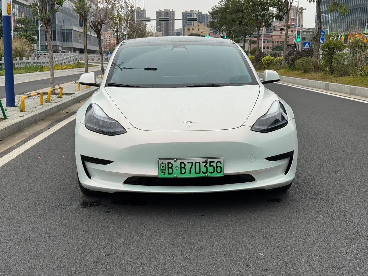 Tesla Model 3  из Китая