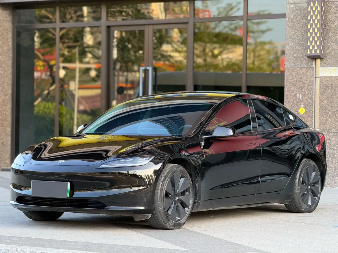 Tesla Model 3  из Китая