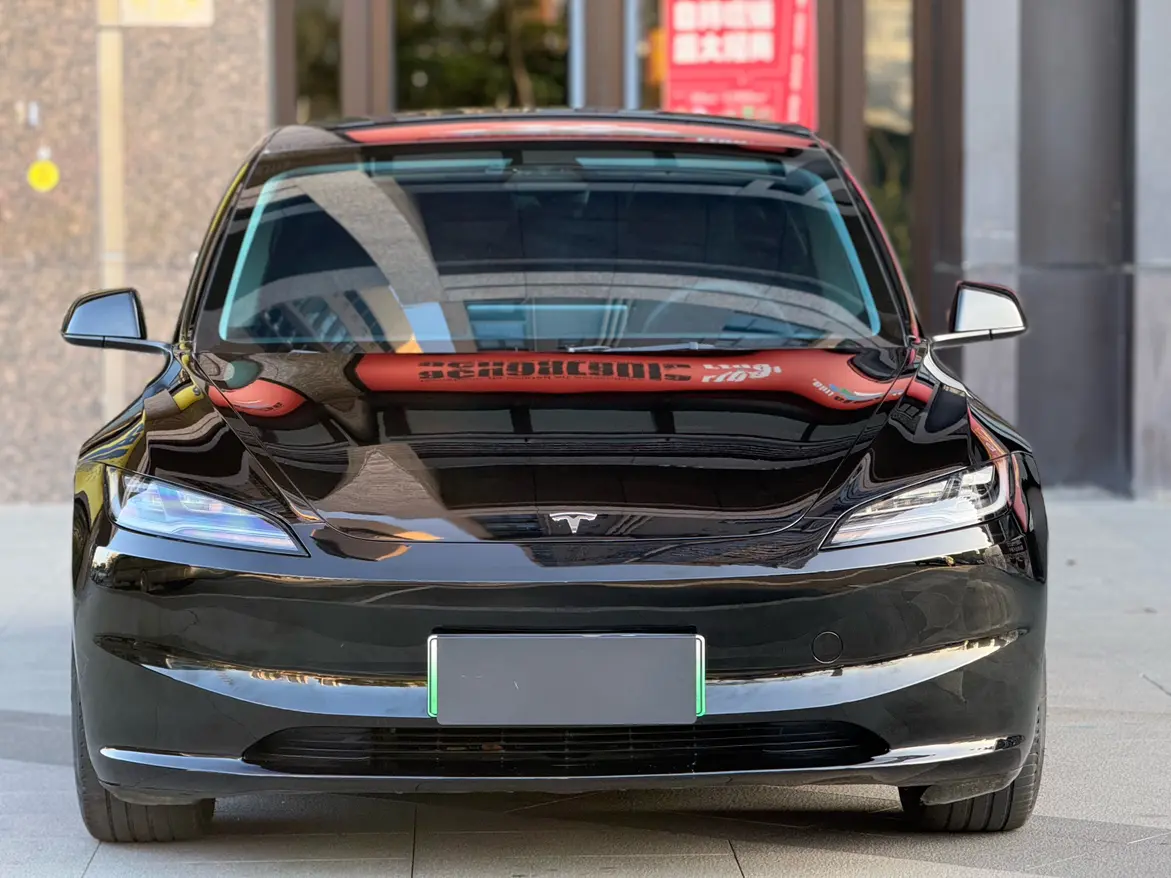 Tesla Model 3  из Китая