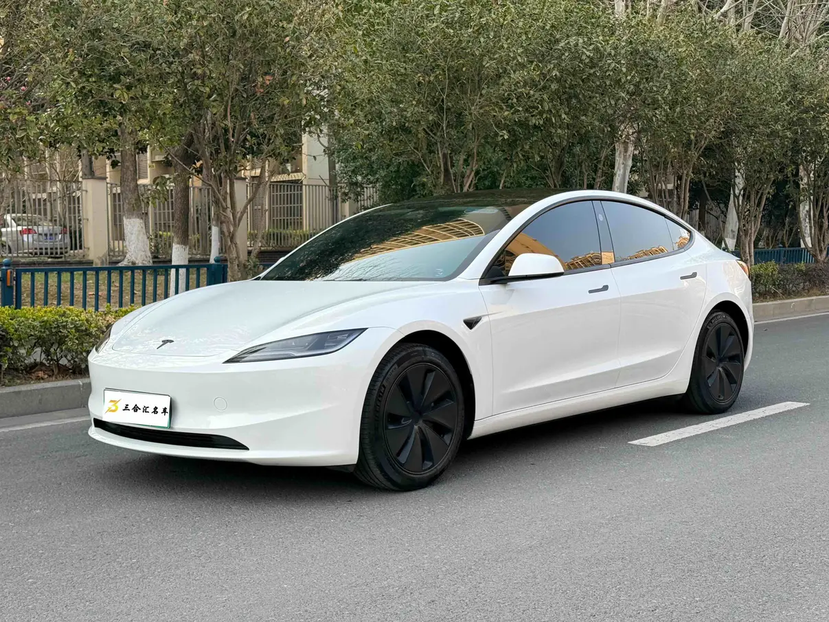 Tesla Model 3  из Китая